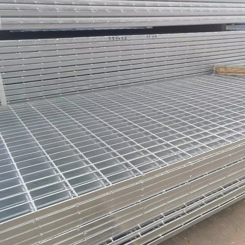 鋼格板排水不暢怎么改進(jìn)？試試這樣做