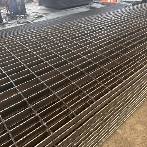 不起眼卻離不開，鋼格板的幕后價值