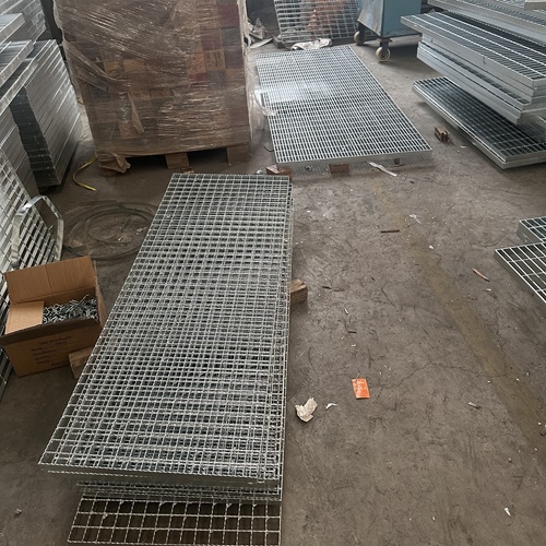 鋼格板憑什么火出圈？4大核心優(yōu)勢不可替代